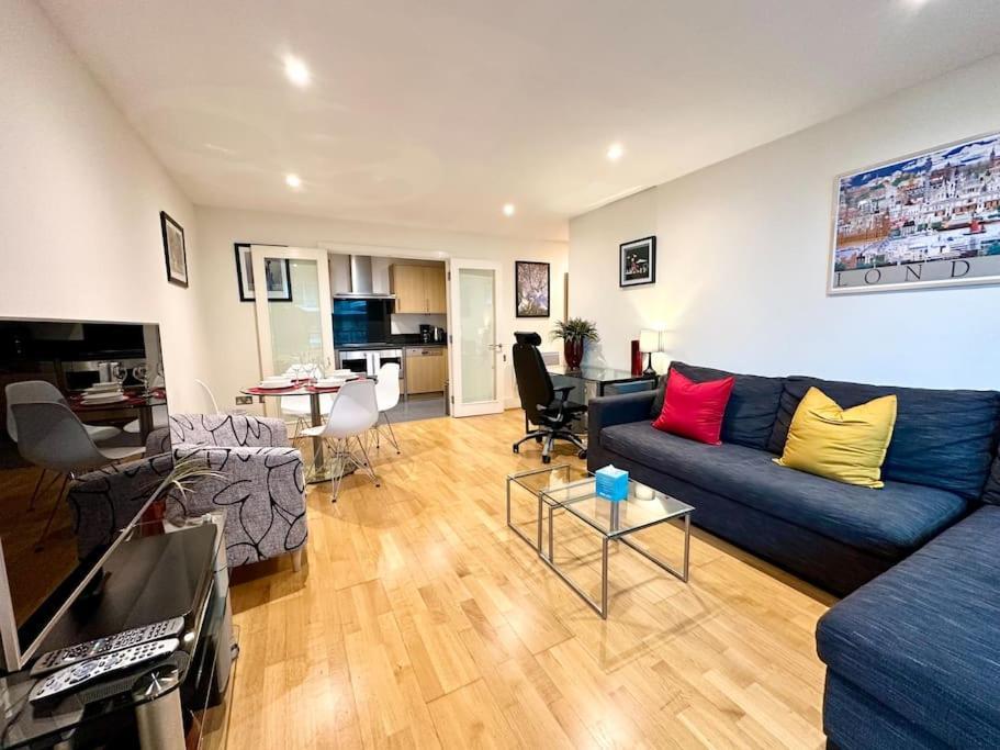 Stunning 2 Bed Thames River View - * Londra